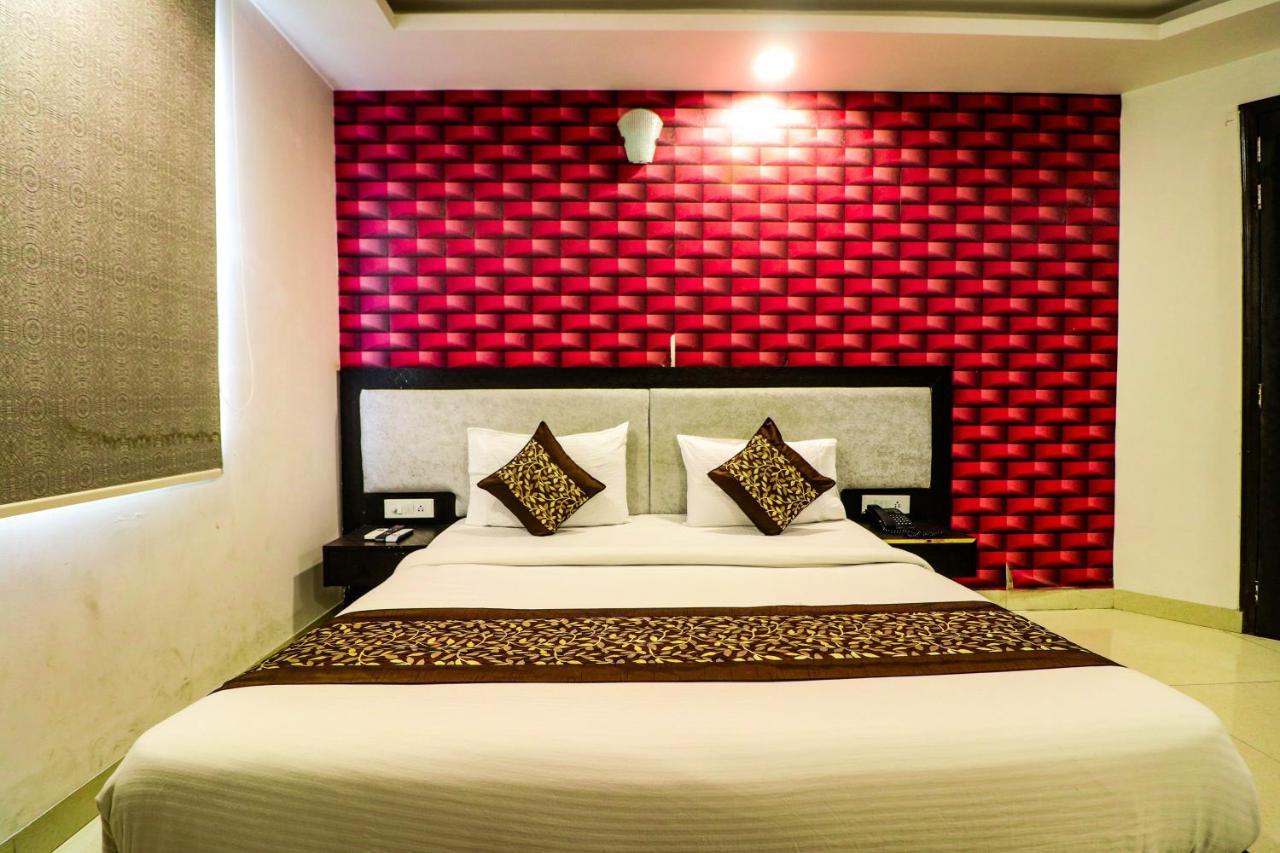 Hotel Olive Zone Near Delhi Airport Új-Delhi Kültér fotó