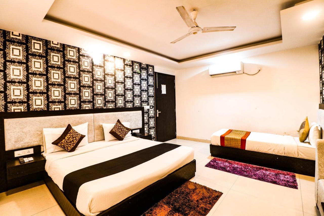 Hotel Olive Zone Near Delhi Airport Új-Delhi Kültér fotó