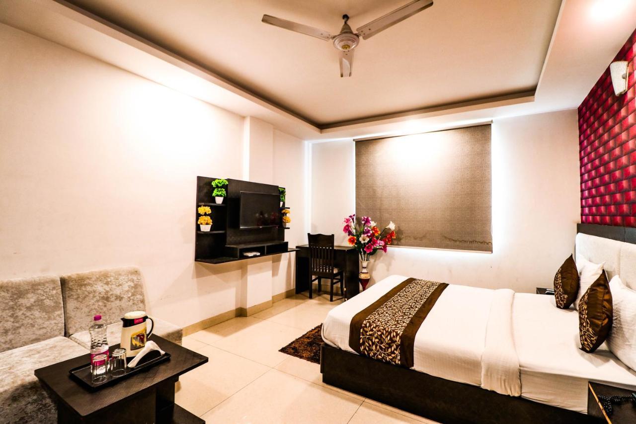 Hotel Olive Zone Near Delhi Airport Új-Delhi Kültér fotó