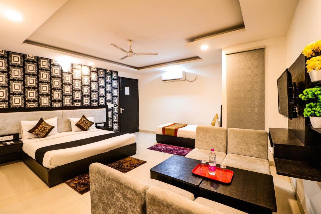Hotel Olive Zone Near Delhi Airport Új-Delhi Kültér fotó
