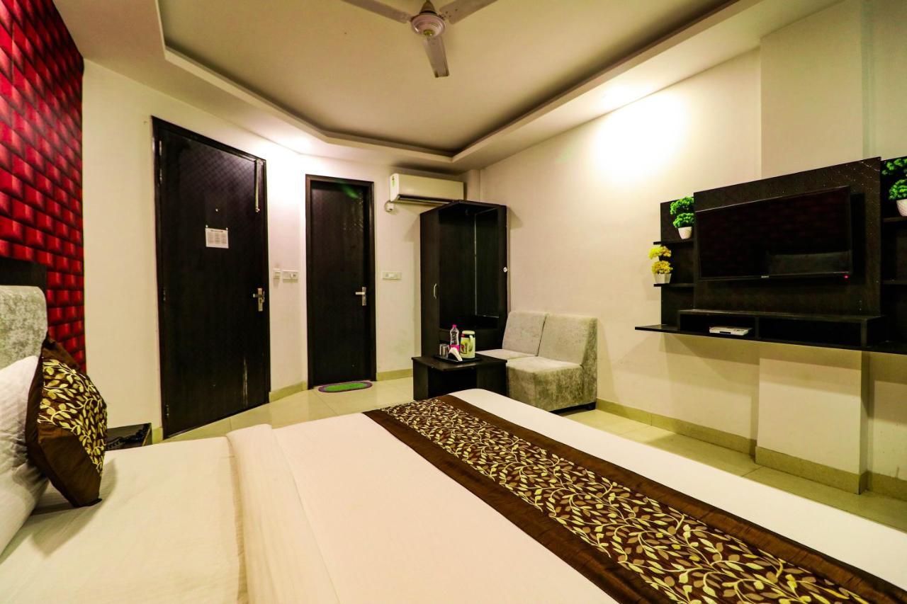 Hotel Olive Zone Near Delhi Airport Új-Delhi Kültér fotó