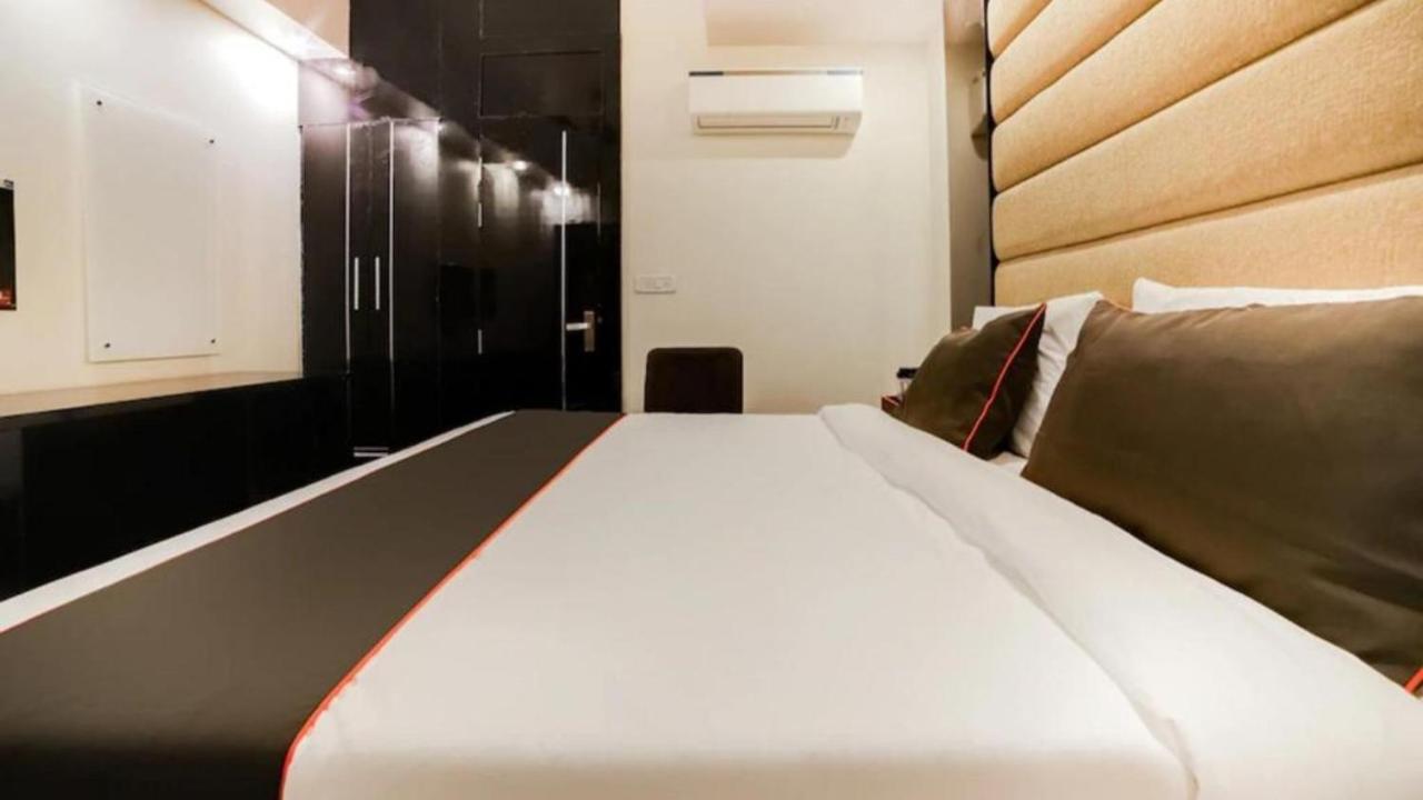 Hotel Olive Zone Near Delhi Airport Új-Delhi Kültér fotó