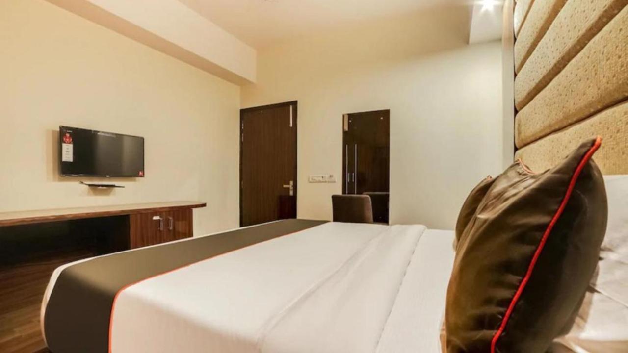 Hotel Olive Zone Near Delhi Airport Új-Delhi Kültér fotó